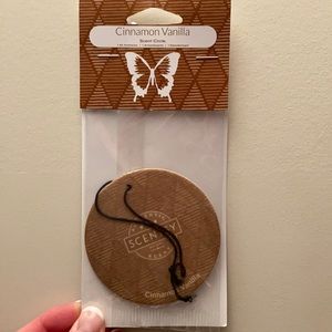 Scentsy Air freshener cinnamon vanilla